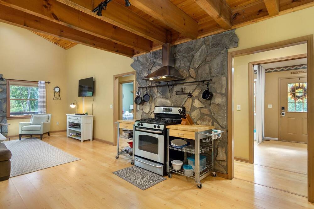 Photo of Bedroom in Mountain Springs