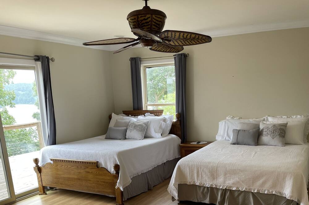 Photo of Bedroom in Crane Hill