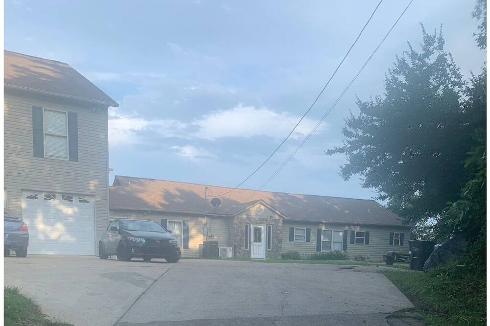 Photo of Others in Crane Hill