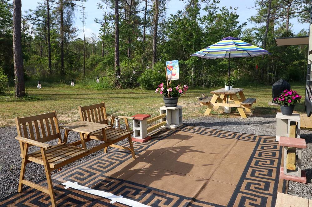 Photo of Outdoor in Theodore