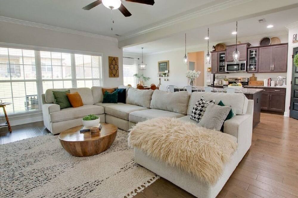 Photo of Livingroom in Madison