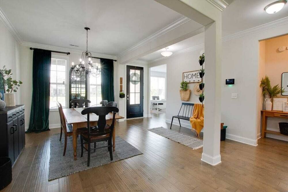 Photo of Livingroom in Madison