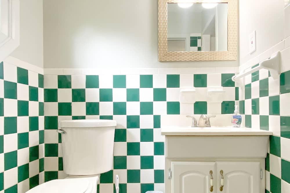 Photo of Bathroom in Normal