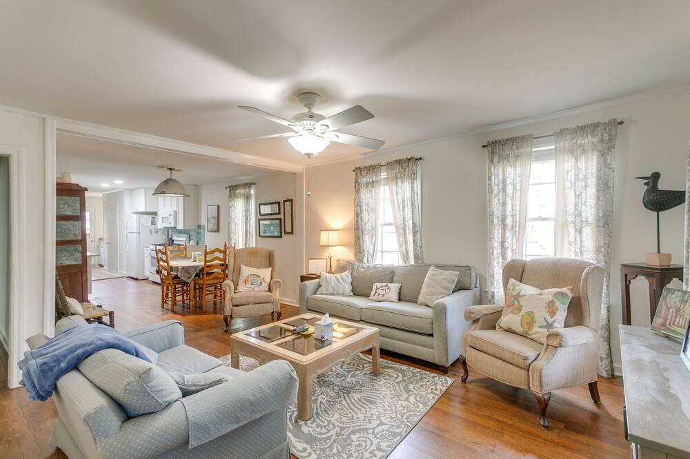 Photo of Bedroom in East Beach