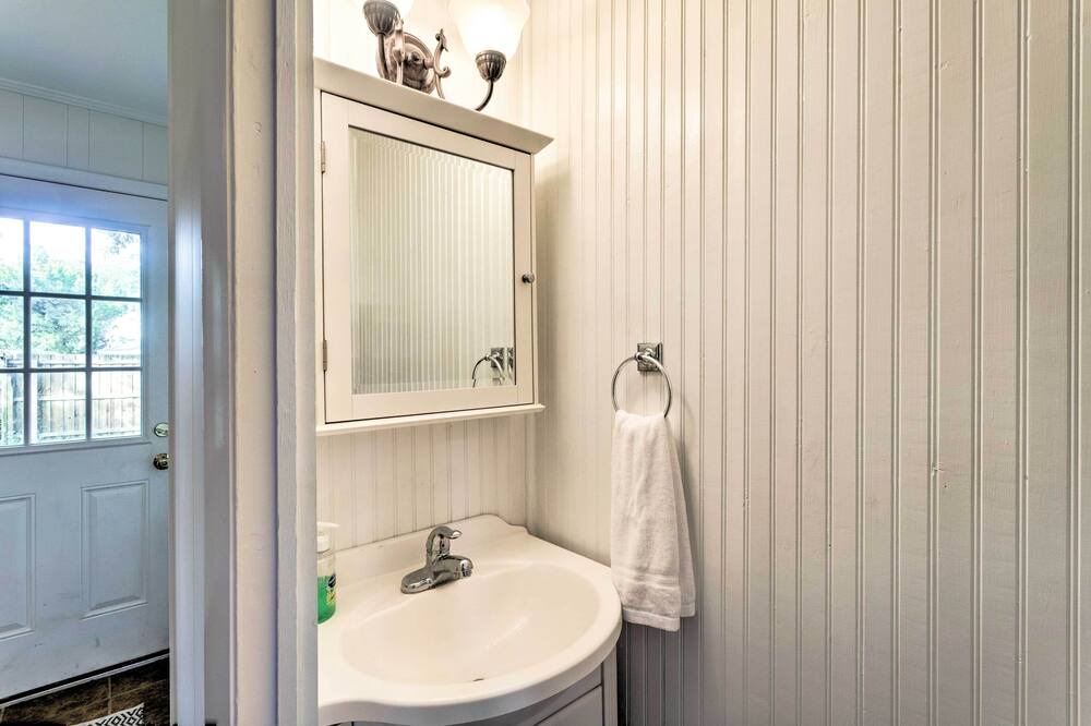 Photo of Bathroom in East Beach