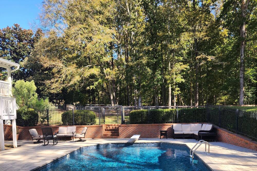 Photo of Outdoor in Fayetteville