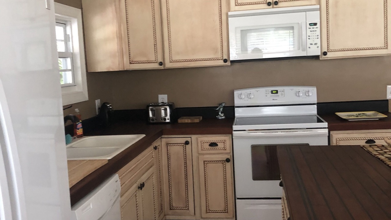 Photo of Kitchen in Shellman Bluff