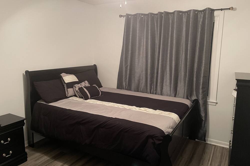 Photo of Bedroom in Warner Robins
