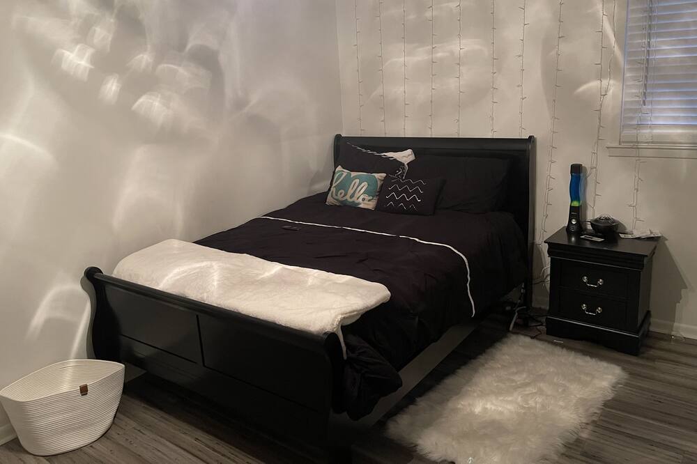 Photo of Bedroom in Warner Robins