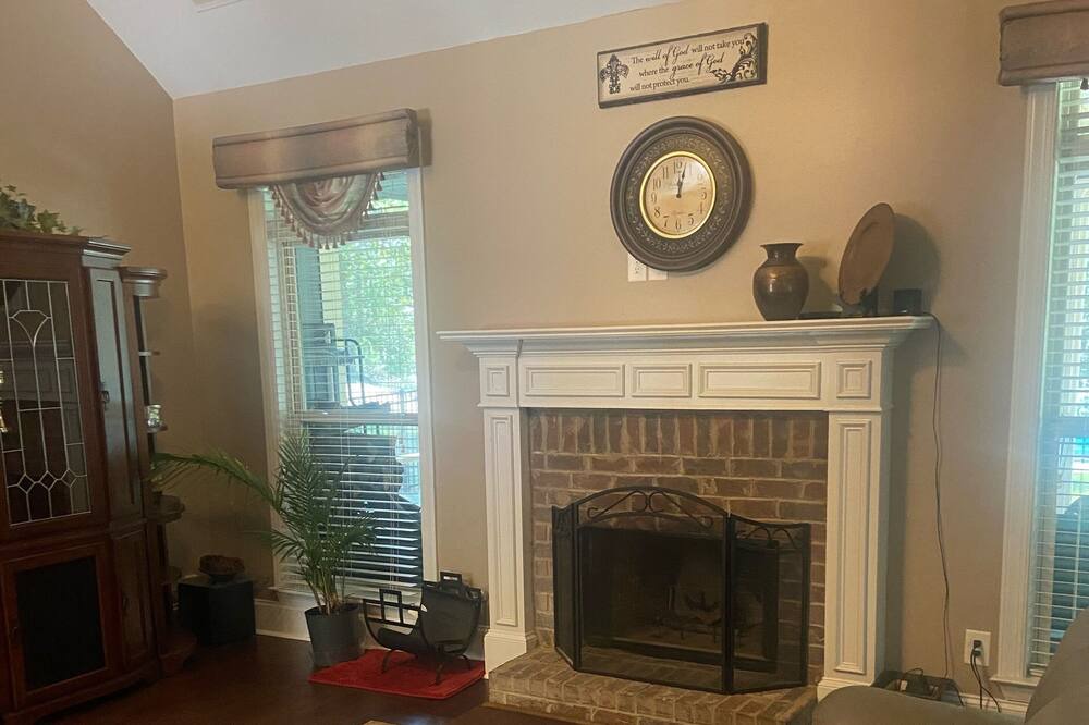 Photo of Livingroom in Fayetteville