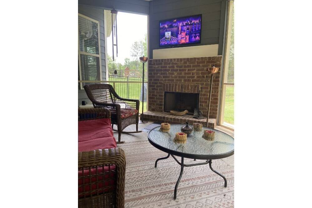 Photo of Livingroom in Fayetteville