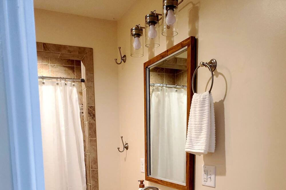 Photo of Bathroom in Waynesville