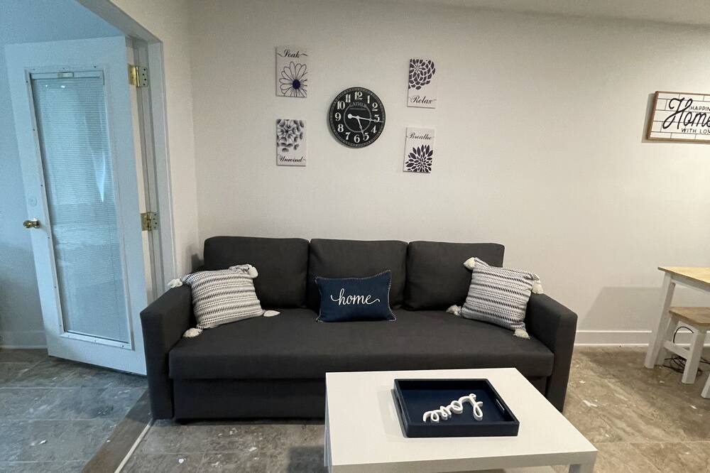 Photo of Livingroom in St. Simons Island