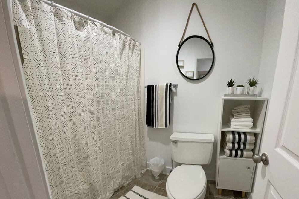 Photo of Bathroom in St. Simons Island