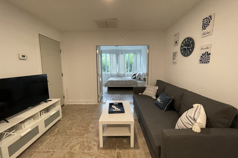 Photo of Livingroom in St. Simons Island