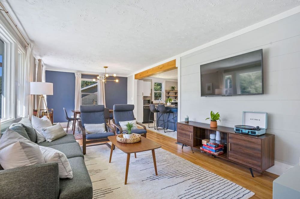 Photo of Bedroom in Atlanta