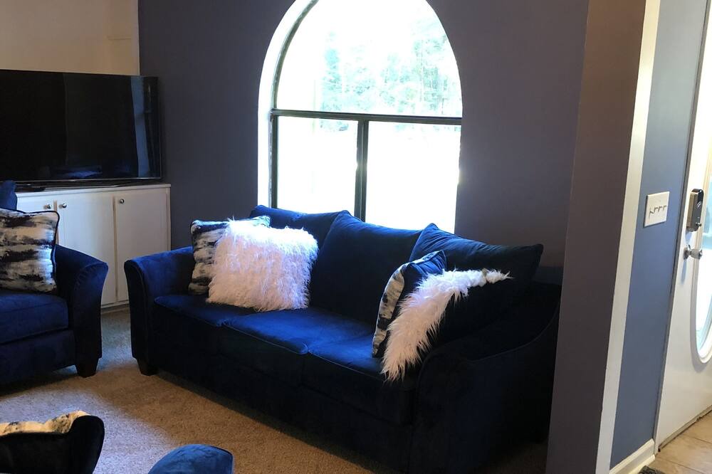Photo of Livingroom in Macon