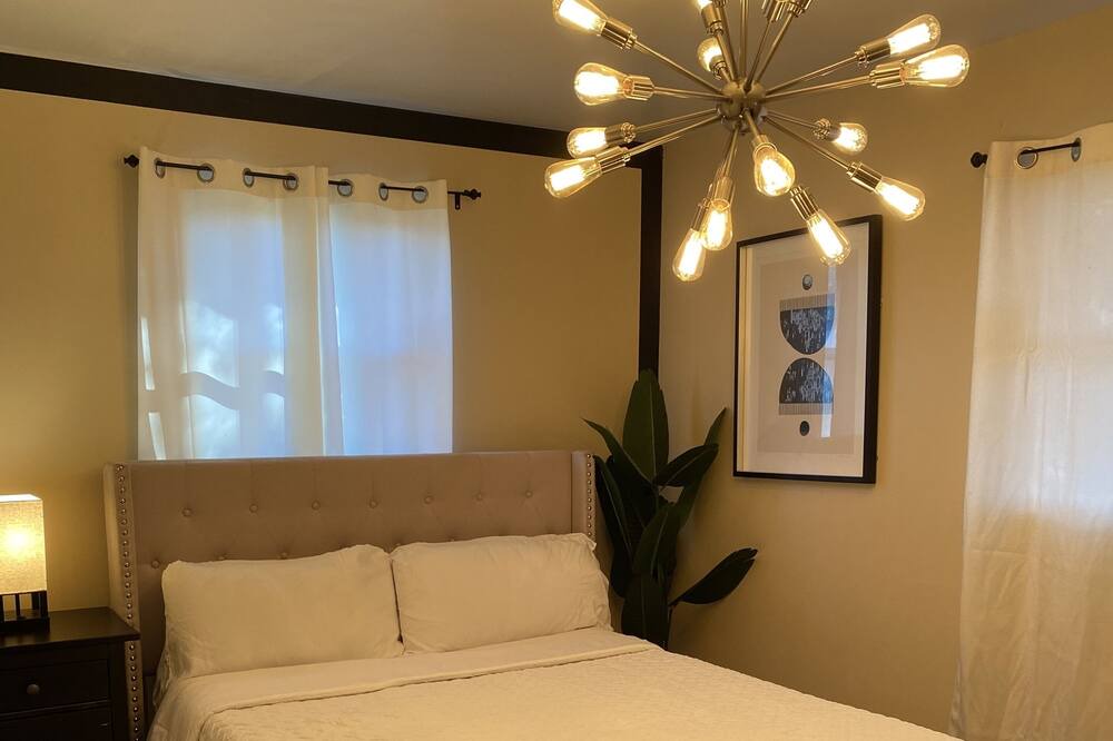 Photo of Bedroom in Northside