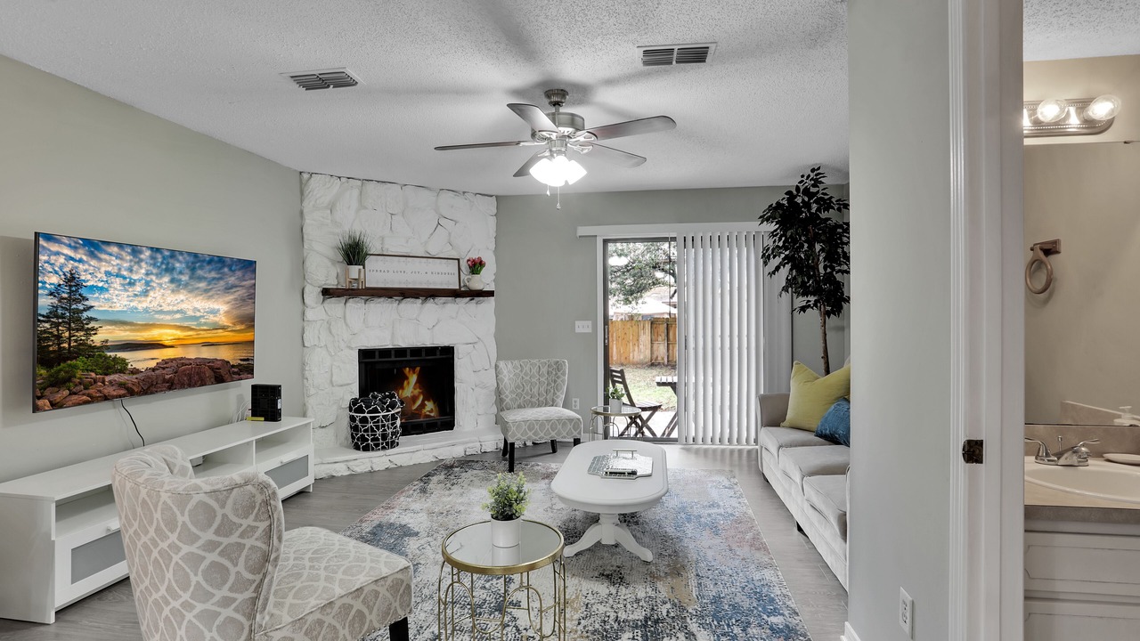 Photo of Livingroom in Arlington