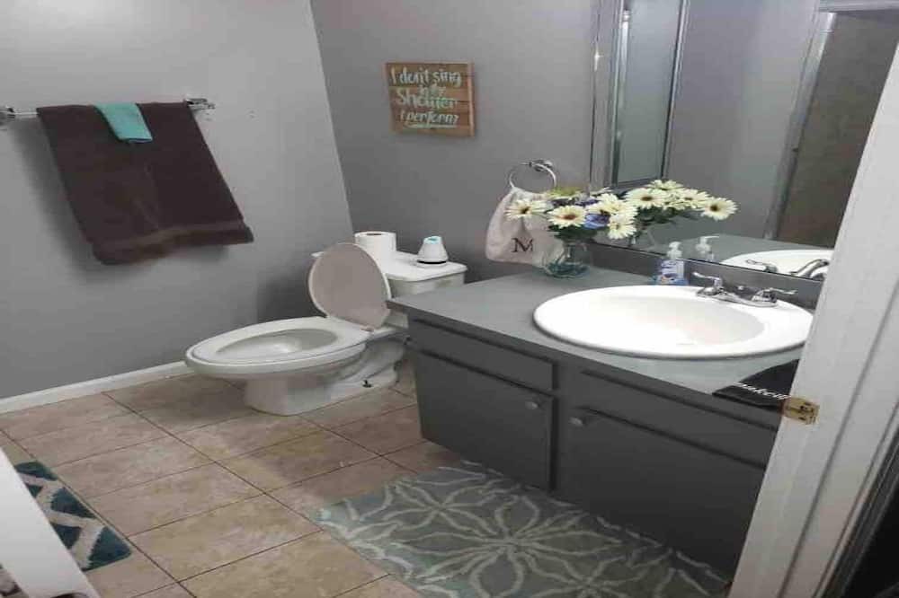 Photo of Bathroom in Northside