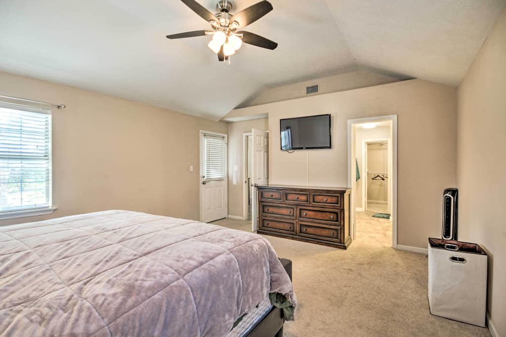 Photo of Bathroom in Grovetown