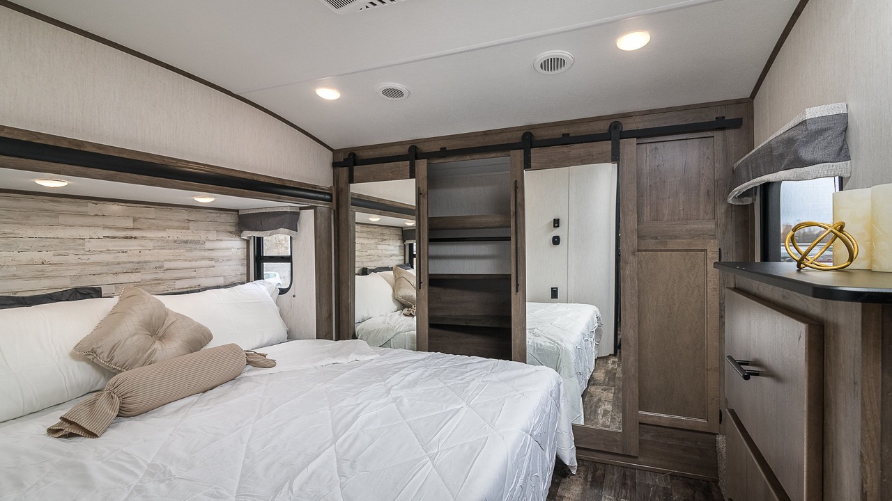 Photo of Bedroom in Oak