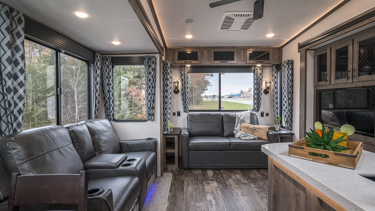 Photo of Livingroom in Oak