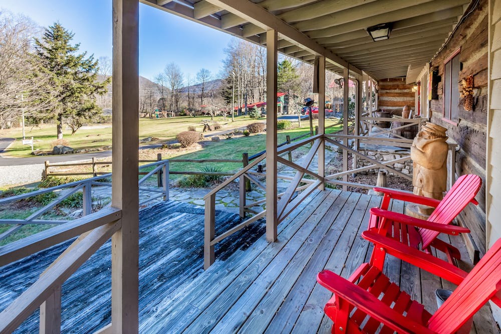 Photo of Others in Maggie Valley