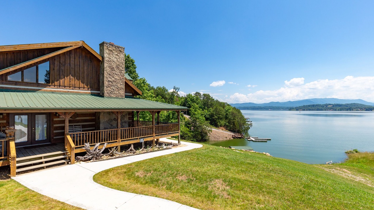 Photo of Outdoor in Baneberry