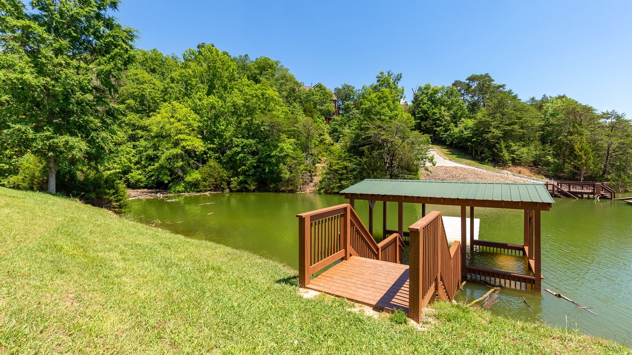 Photo of Outdoor in Baneberry