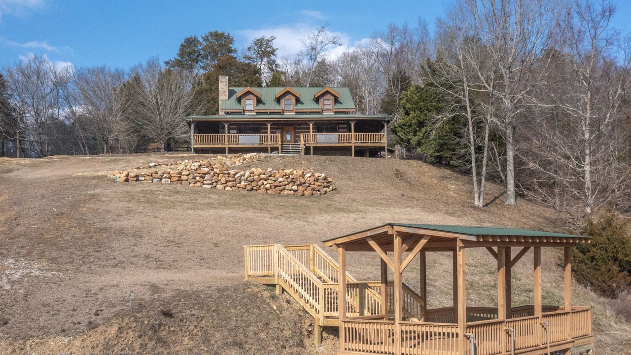 Photo of Outdoor in Baneberry