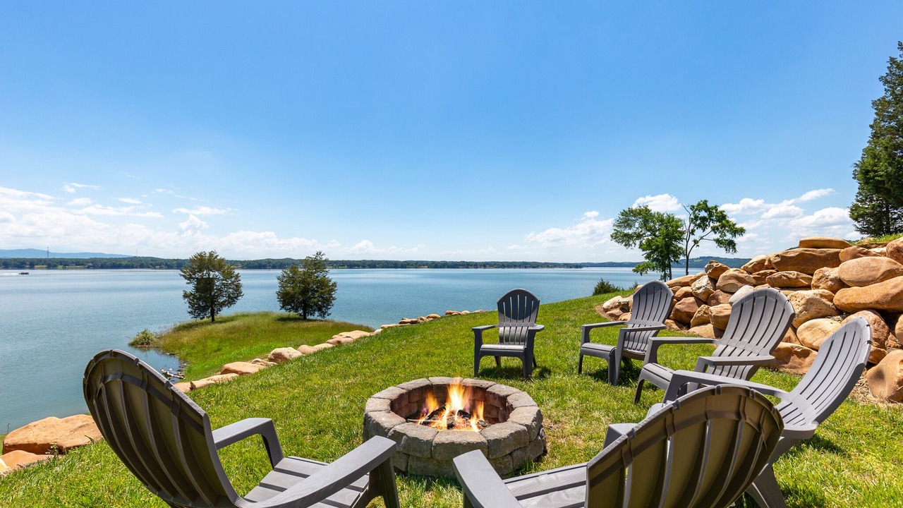Photo of Outdoor in Baneberry