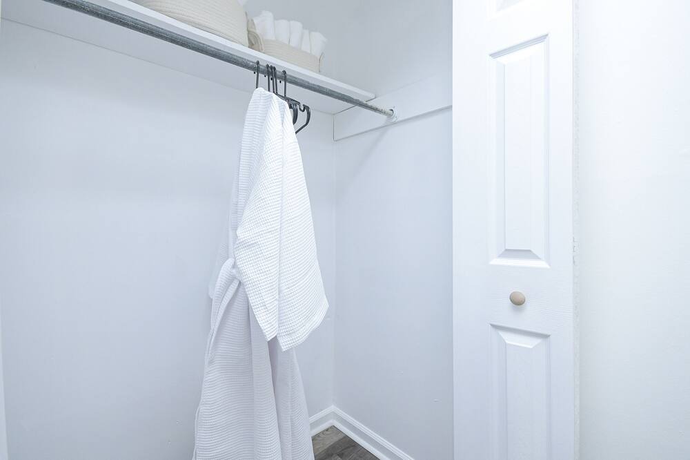 Photo of Bathroom in Union City