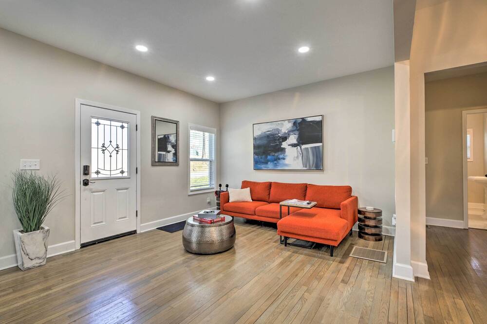 Photo of Bedroom in College Park