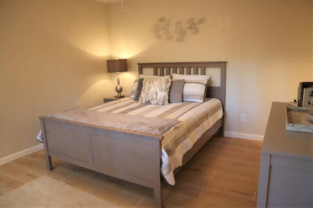 Photo of Bedroom in Milledgeville