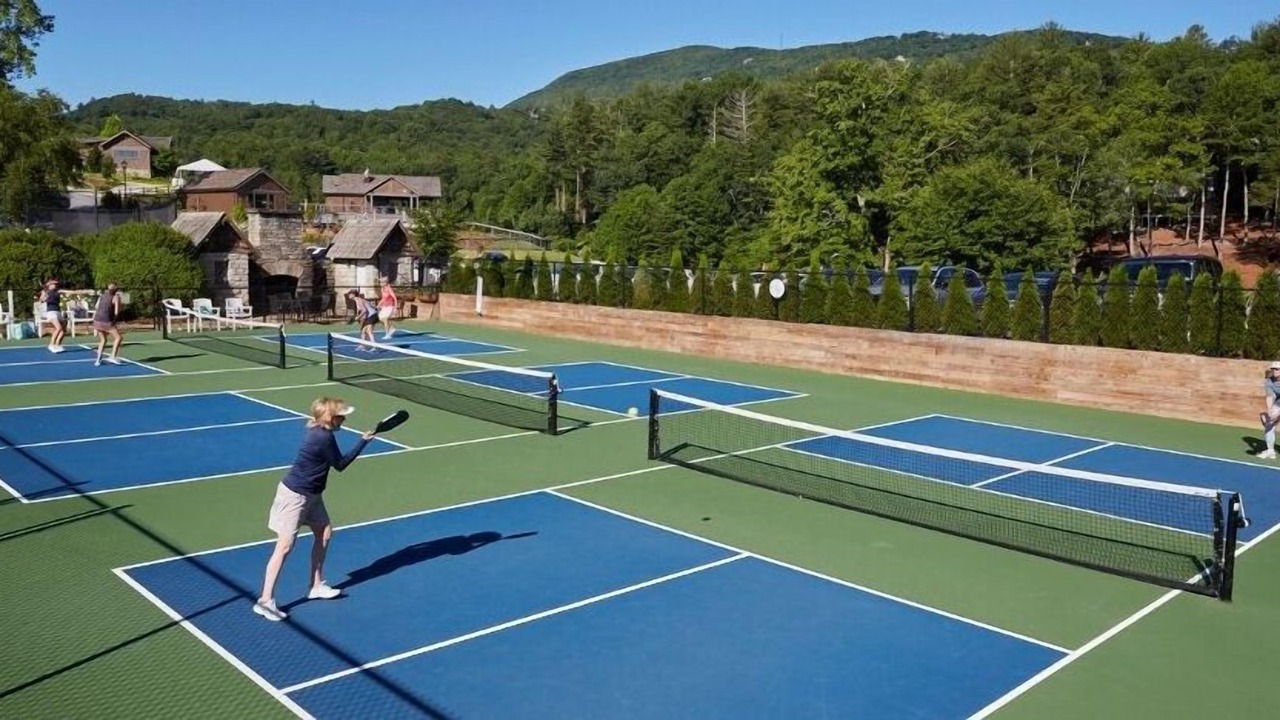 Photo of Others in Lake Toxaway