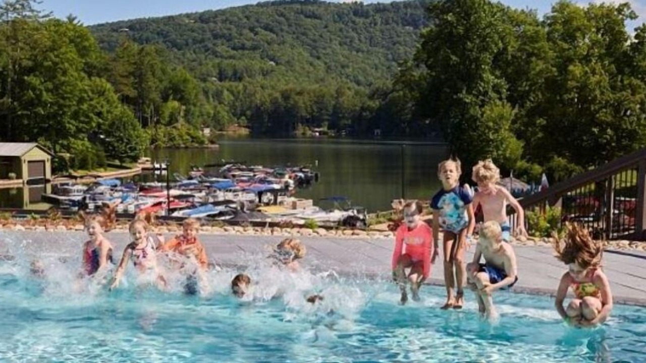 Photo of Outdoor in Lake Toxaway