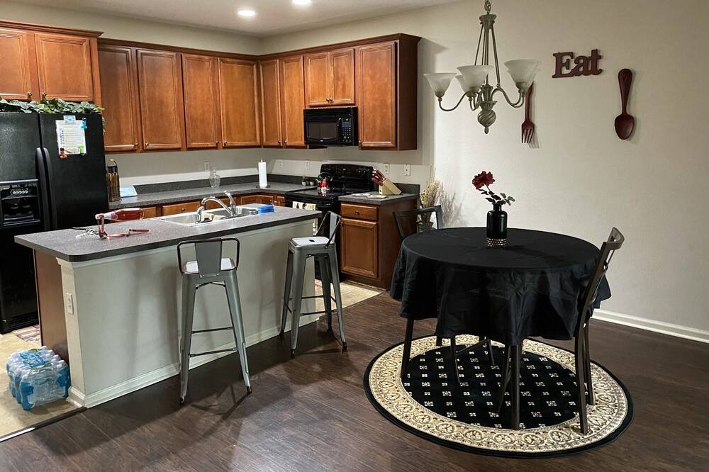 Photo of Kitchen in Westside