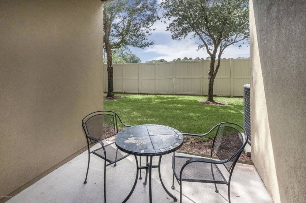 Photo of Patio Balcony in Westside