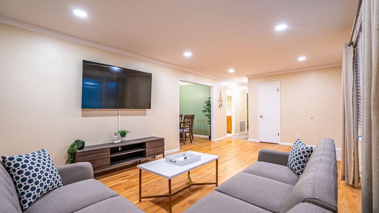 Photo of Livingroom in Huntsville