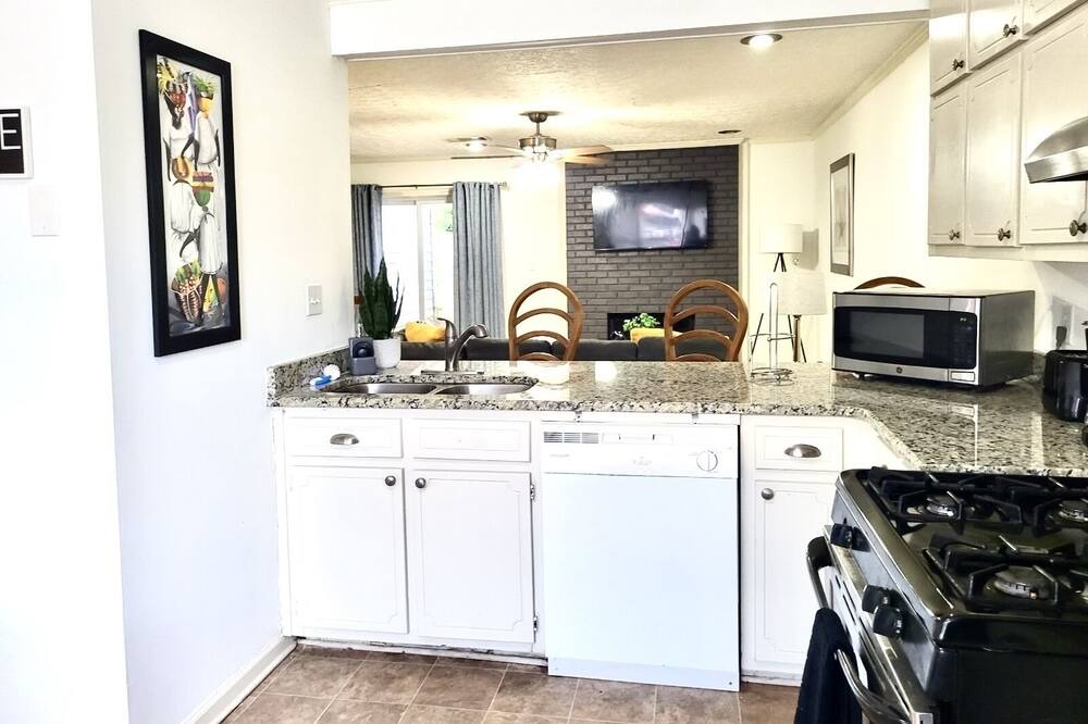 Photo of Kitchen in Riverdale