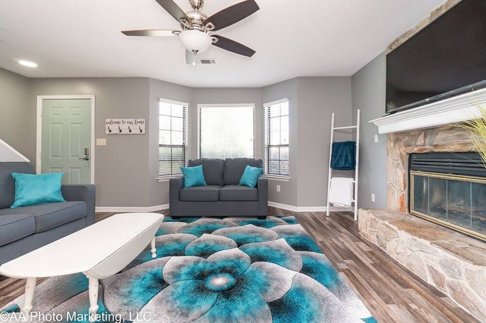 Photo of Livingroom in Warner Robins