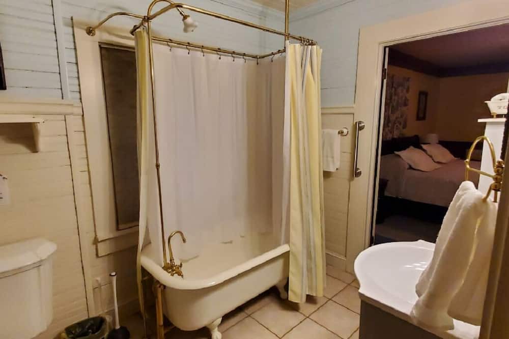 Photo of Bathroom in Mars Hill