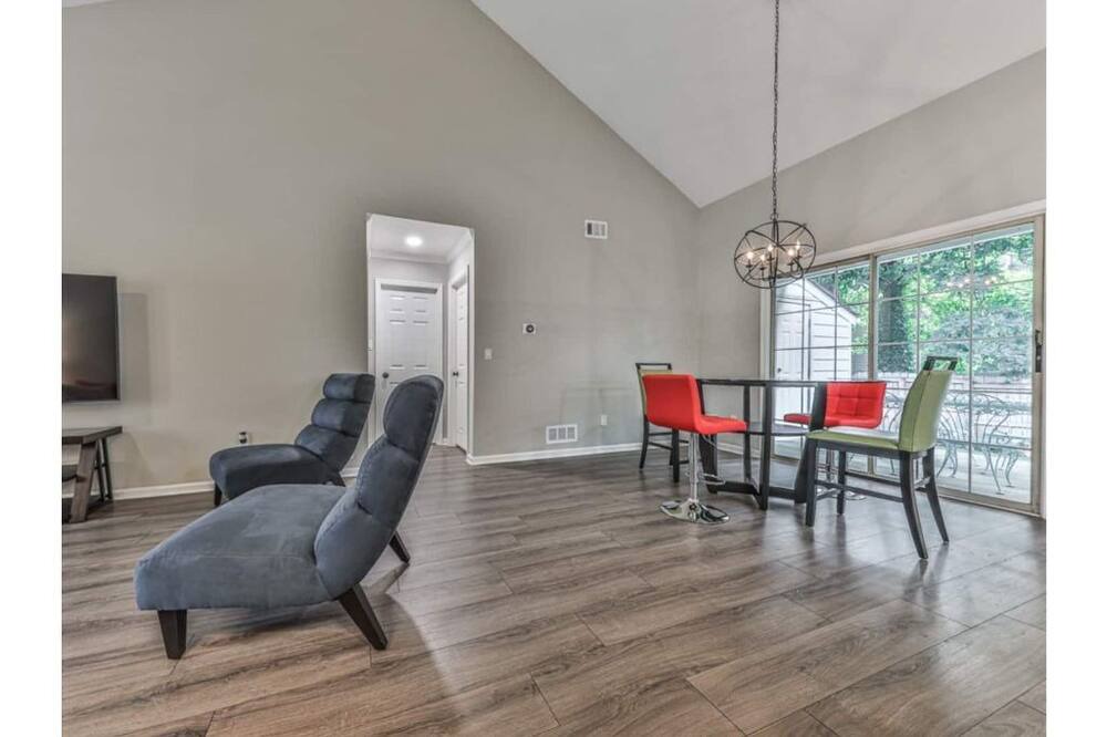 Photo of Bedroom in Kennesaw