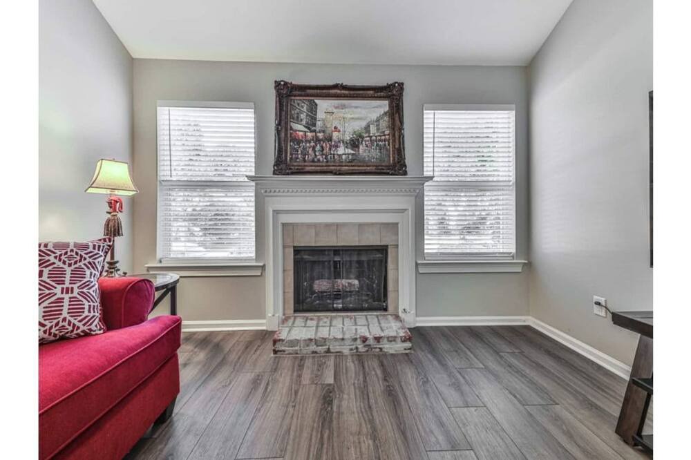 Photo of Bedroom in Kennesaw