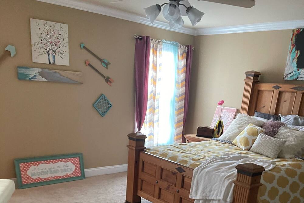 Photo of Bedroom in Huntsville