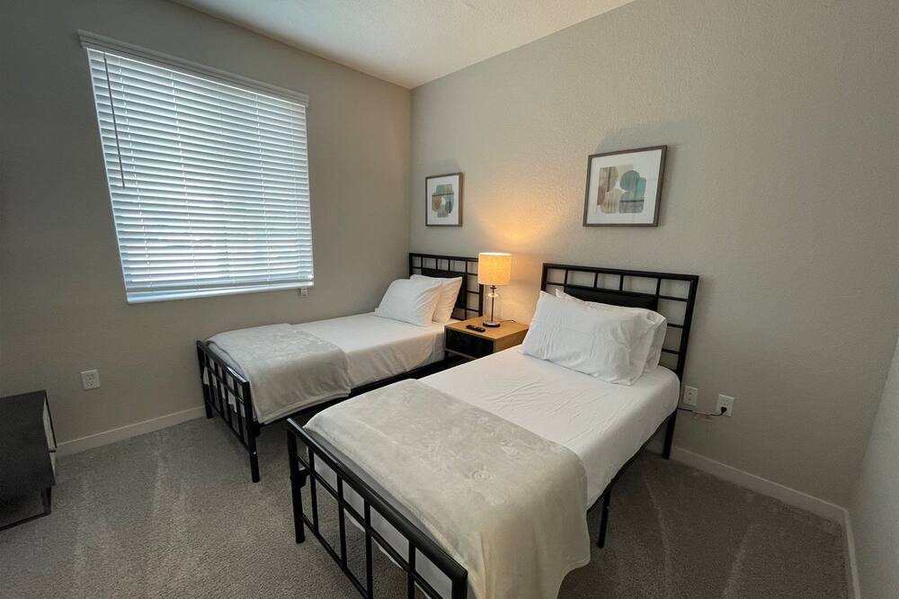 Photo of Bedroom in Daytona Beach