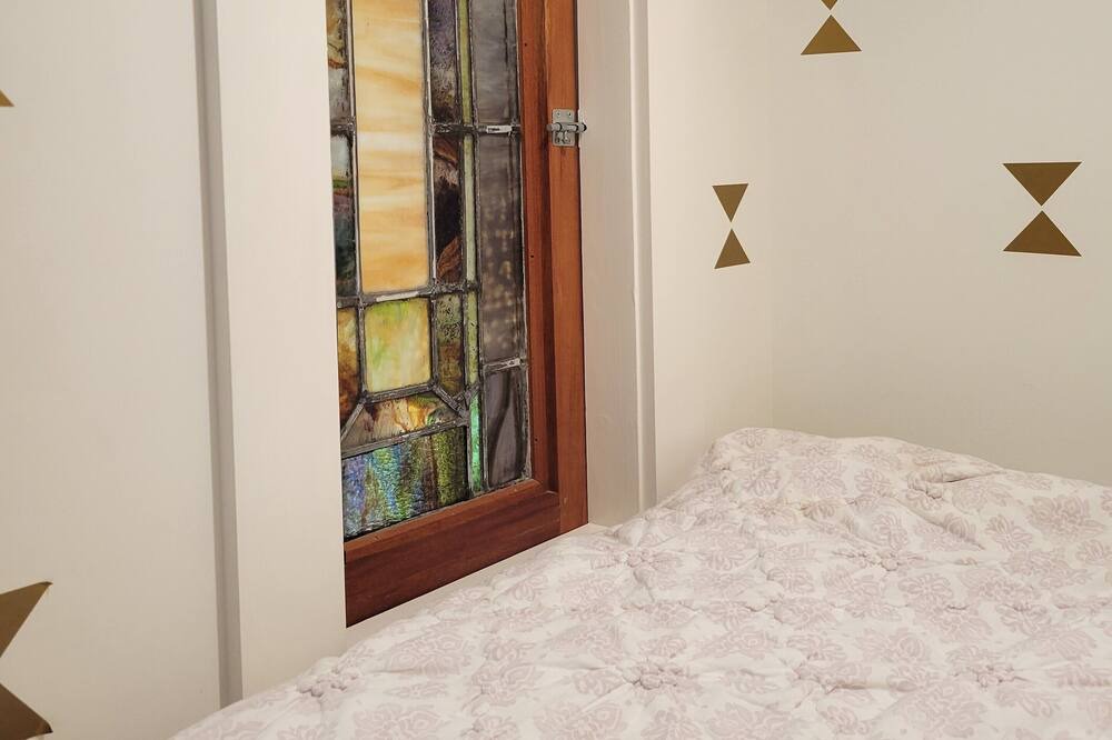 Photo of Bedroom in Five Points
