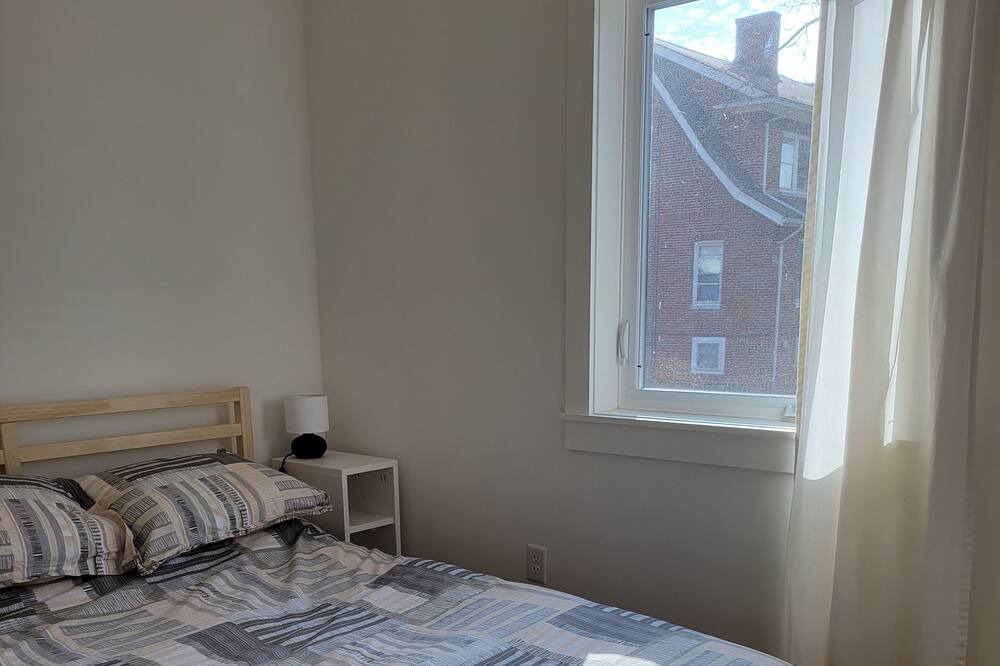 Photo of Bedroom in Five Points
