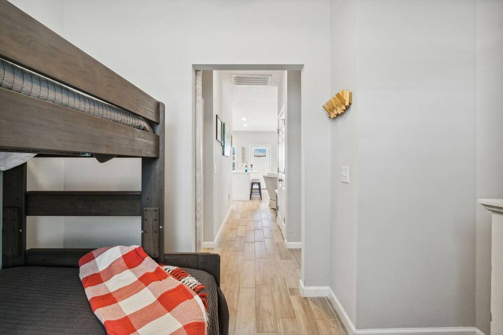 Photo of Bedroom in Laguna Beach
